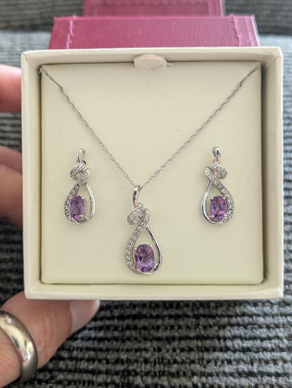 ❤️ NWB Helzberg Diamonds Signed 925 SS HDO Amethyst Necklace & Earrings Set